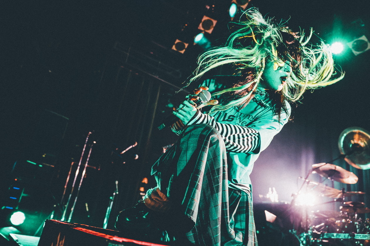 DEZERT × 夕闇に誘いし漆黒の天使達“すっごいツインテールを決める会