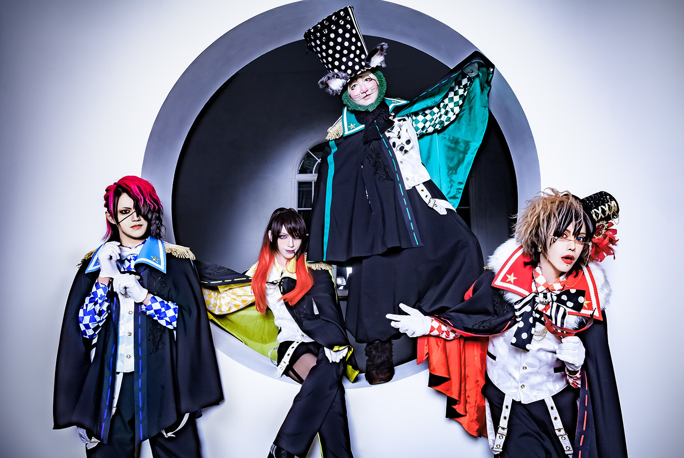 BabyKingdom 新アトラクション <両 A 面>『ハイ逮捕 / FAKE in BabyKingdom 新アトラクション <両 A 面>『ハイ逮捕 / FAKE in