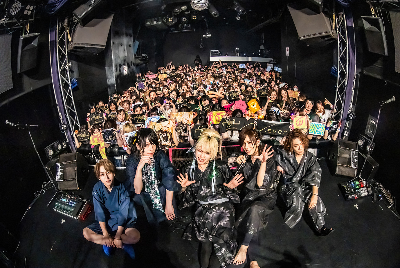 ライブレポート】ν[NEU]、LAST ONEMAN tour「N.ever」がスタート