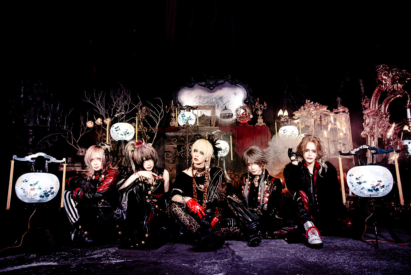 貴重！【限定盤】ダウト『銀座アバンチュール』など★D=OUT ダウト】GRAND FINALに向けてワンマンツアー後半戦スタート！装いも