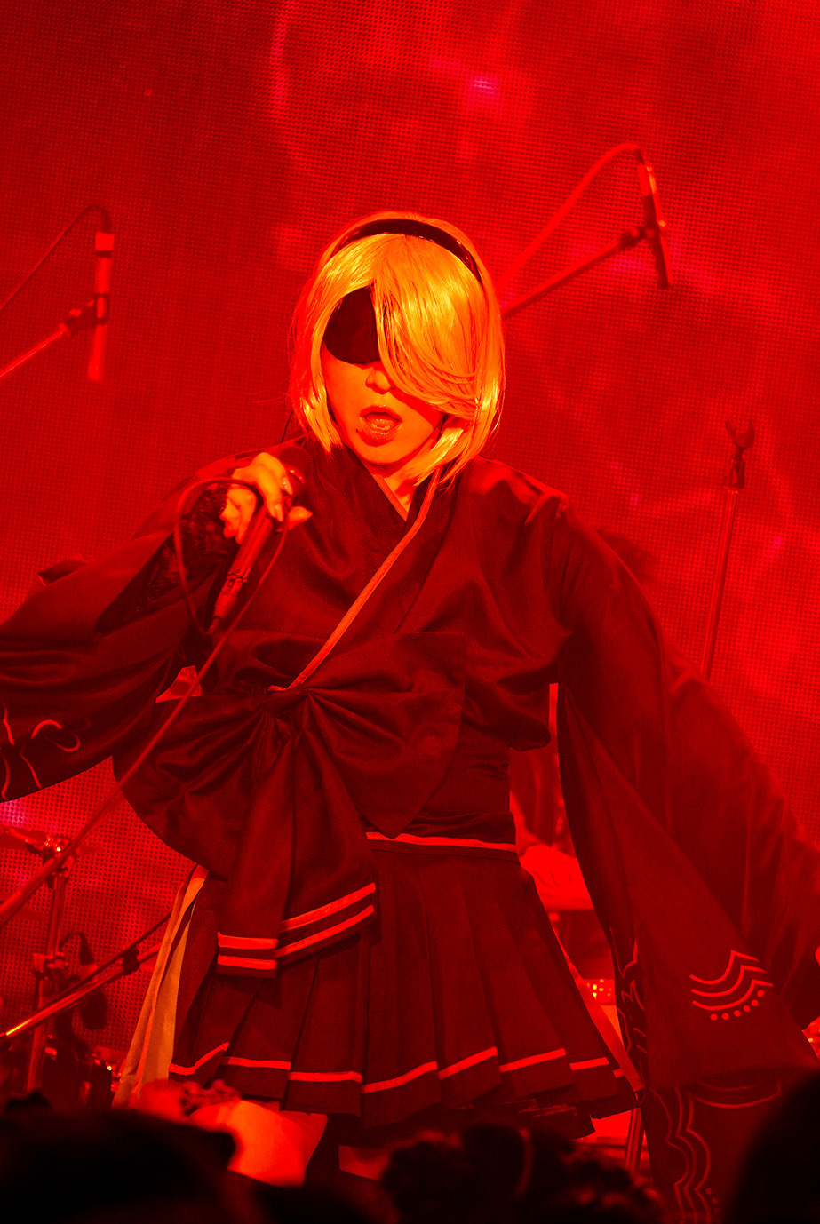 SHAZNA、 Moi dix Mois、ZIZが出演。「歌姫降臨 Beautiful Halloween