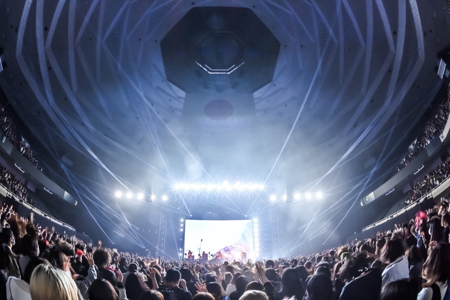 NIGHTMARE、47都道府県ツアーラストの武道館ライブ完遂！ “みんなに