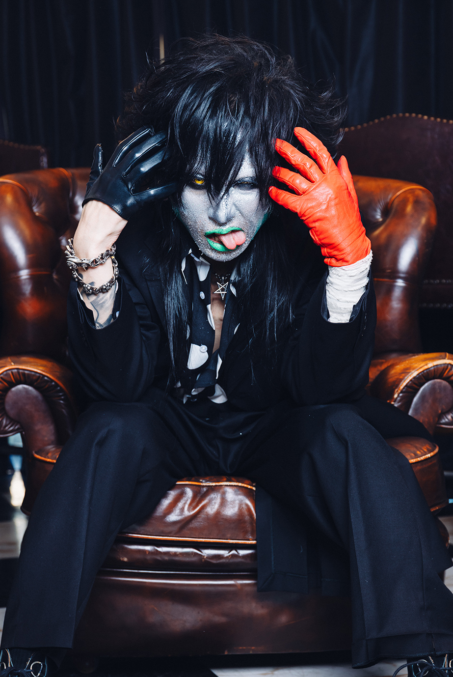 対談】巽（XANVALA）×綴（DRUGS）――“哀”と“怒”から生まれる激情が衝突