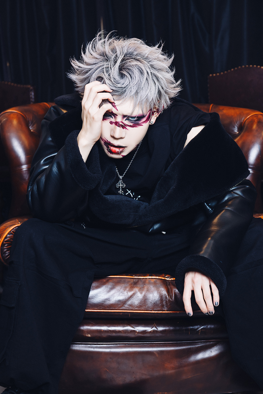 対談】巽（XANVALA）×綴（DRUGS）――“哀”と“怒”から生まれる激情が衝突